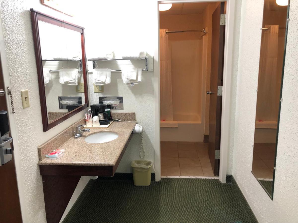 威斯康星拉皮兹 伊克诺旅馆酒店 外观 照片